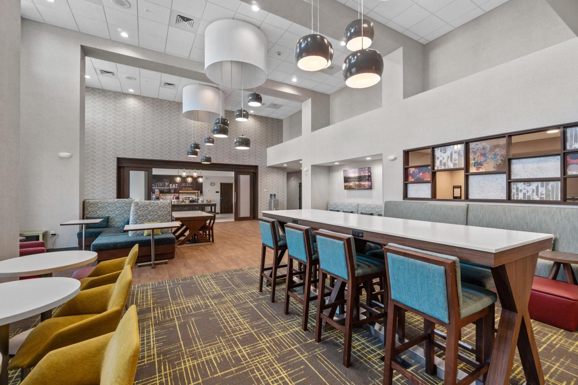 Hampton Inn Redmond Bend Airport Exterior foto